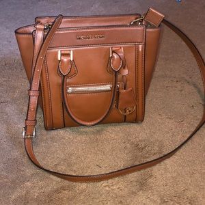 Michael Kors Crossbody Bag